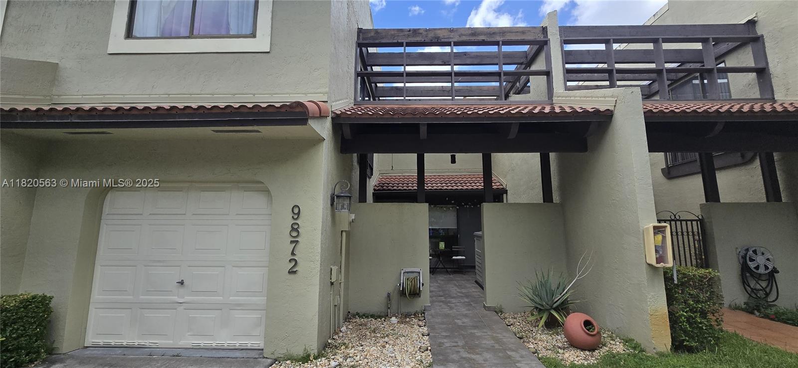 9872 Costa Del Sol Blvd D-93, Doral, Miami-Dade County, Florida - 3 Bedrooms  
3 Bathrooms - 