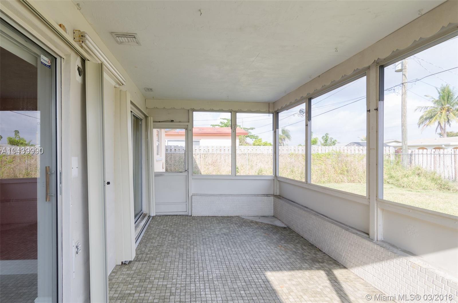 SUNRISE GOLF VILLAGE SEC - Residential