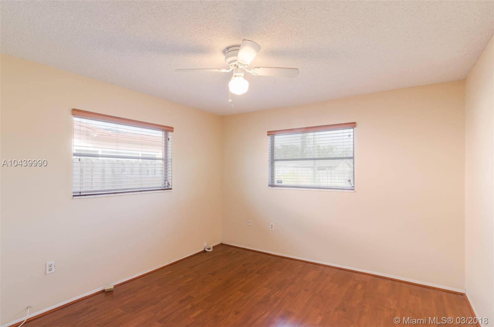 SUNRISE GOLF VILLAGE SEC - Residential