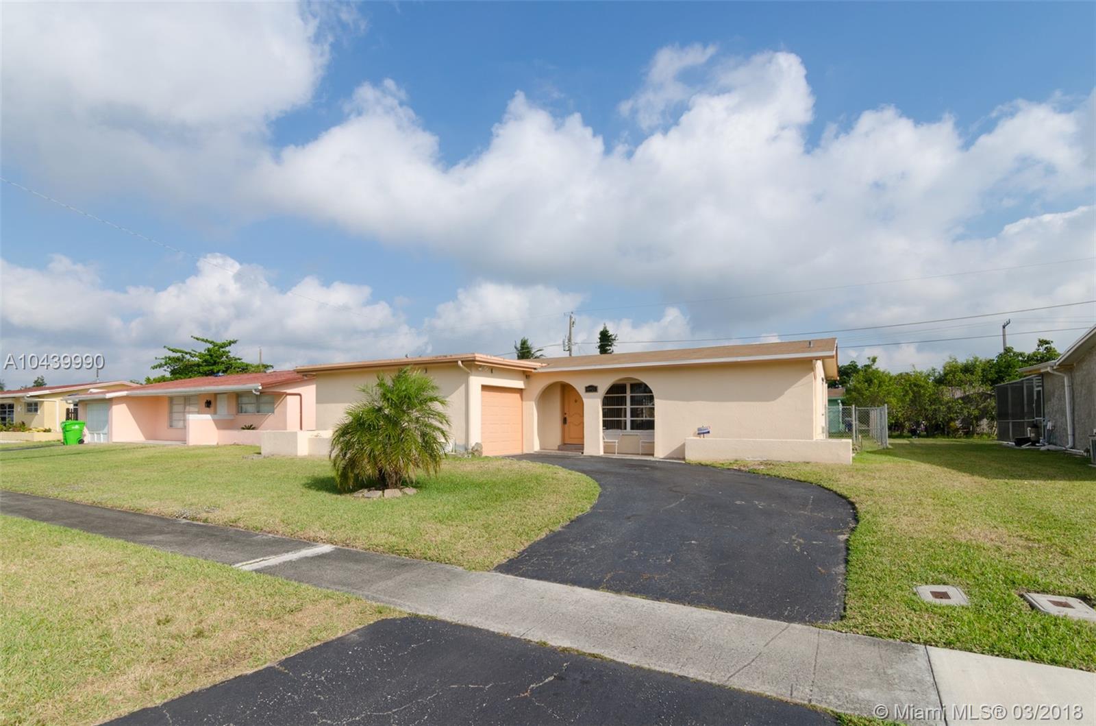 SUNRISE GOLF VILLAGE SEC - Residential