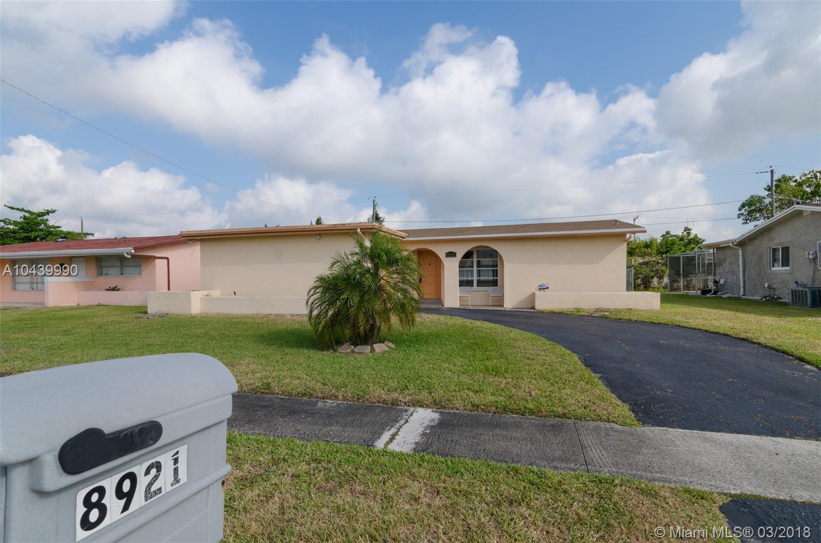 SUNRISE GOLF VILLAGE SEC - Residential