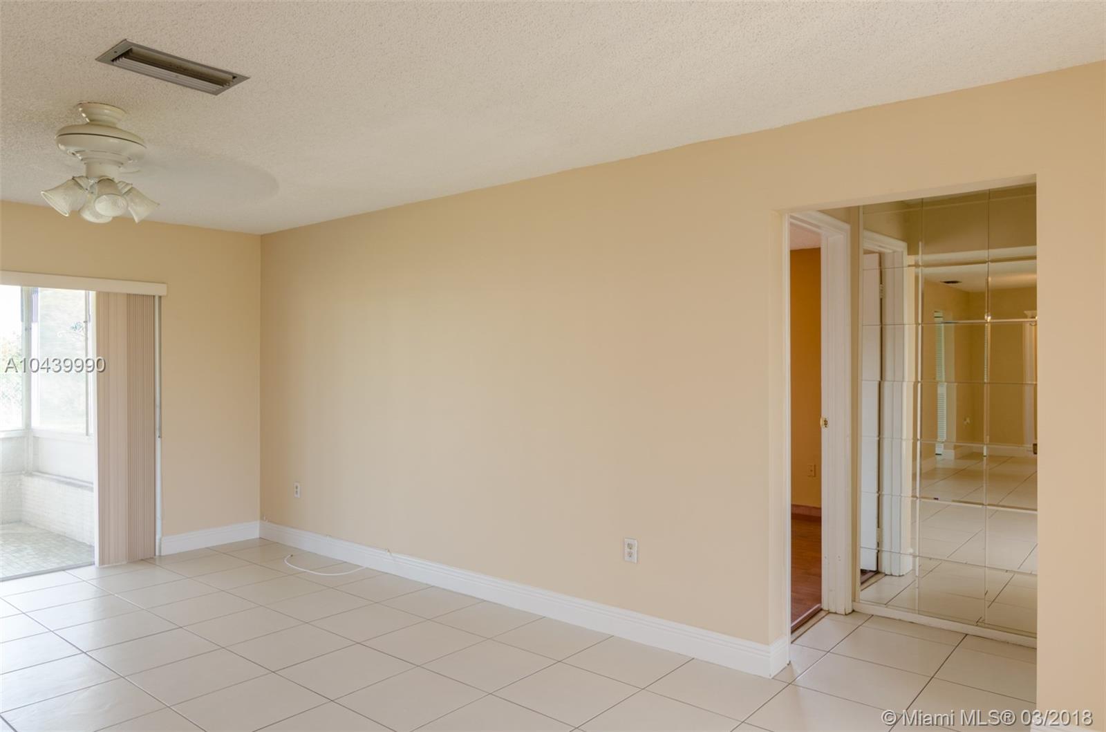 SUNRISE GOLF VILLAGE SEC - Residential