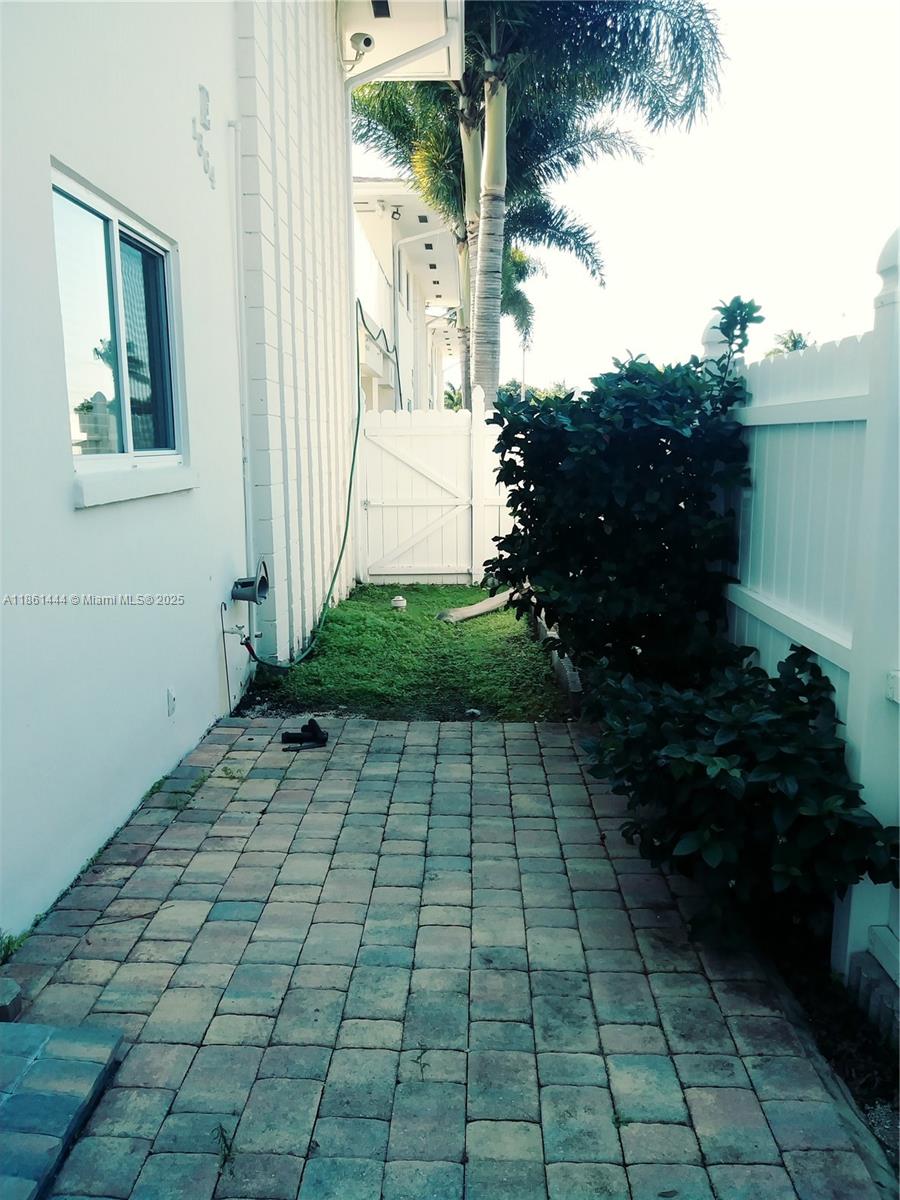 LUCAYA CONDO - Residential Lease