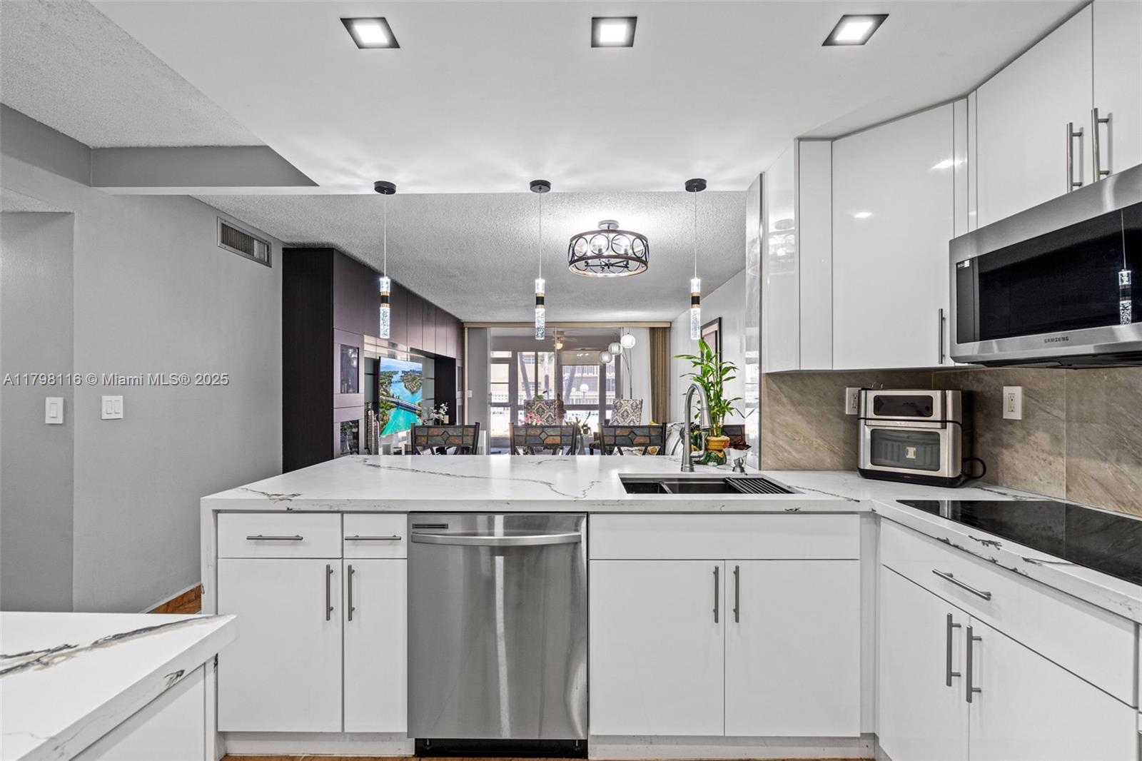 MEADOWBROOK CONDO APTS BL - Residential