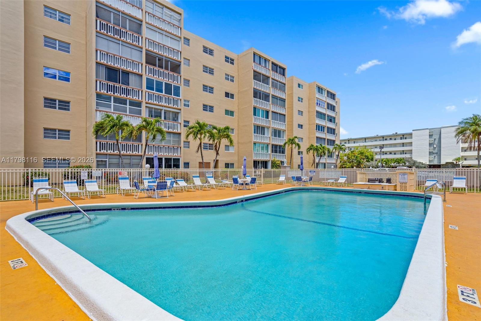 MEADOWBROOK CONDO APTS BL - Residential