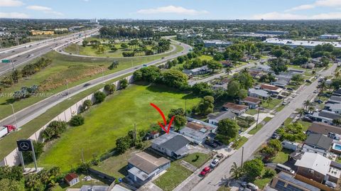 Photo of 681 NW 21st St, Pompano Beach, FL 33060 (MLS # A11995572)