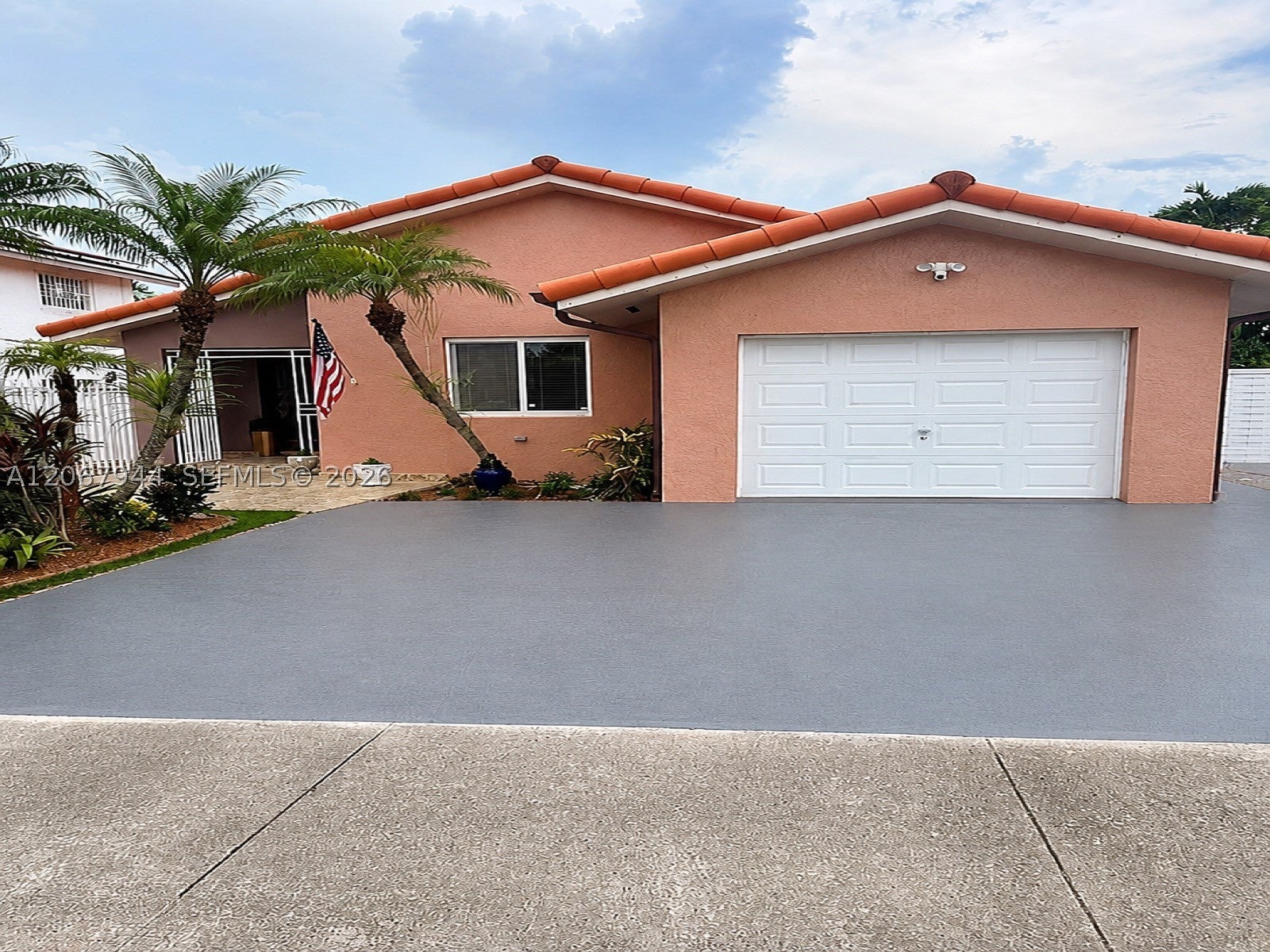 10070 SW 2nd St