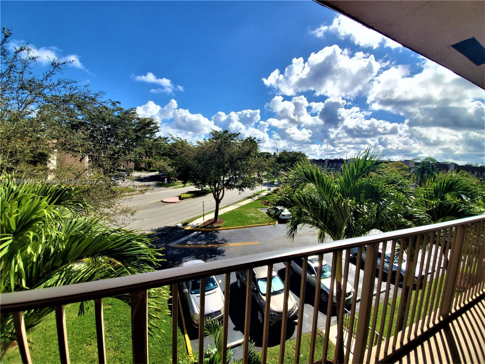Beautiful clean and cozy 3rd floor 2/2 condo in an active 55 + community with spectacular golf and lake view. Tile throughout, large capacity washer and dryer inside the unit. Brand new screened in balcony. Newer AC and hot water heater. Amenities include golf, pool, jacuzzi, sauna, tennis, racquetball, movie theater, shows, concerts, dances, shuttle buses and much more. only 10 minutes to sawgrass mall, BB&T ice hockey and concert center and 20-25 minutes to Fort Lauderdale Airport, Cruise Liners and beaches.