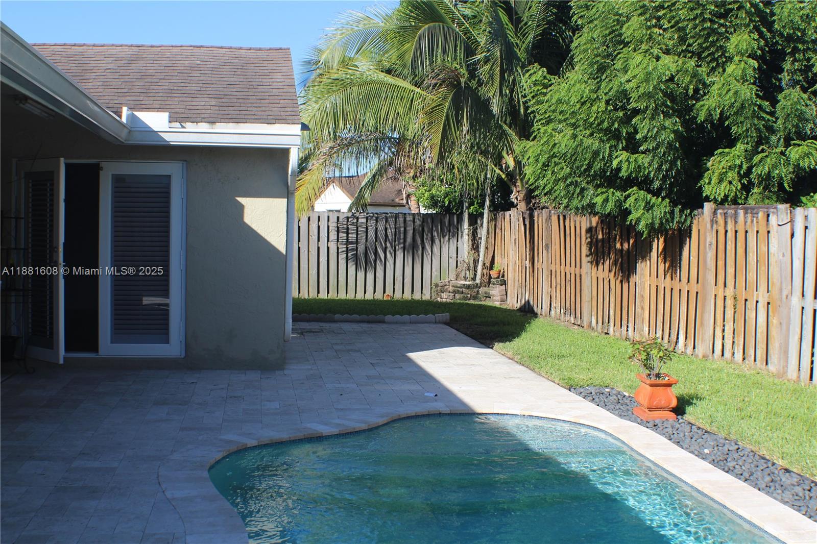 NEW RIVER ESTATES - Residential Lease