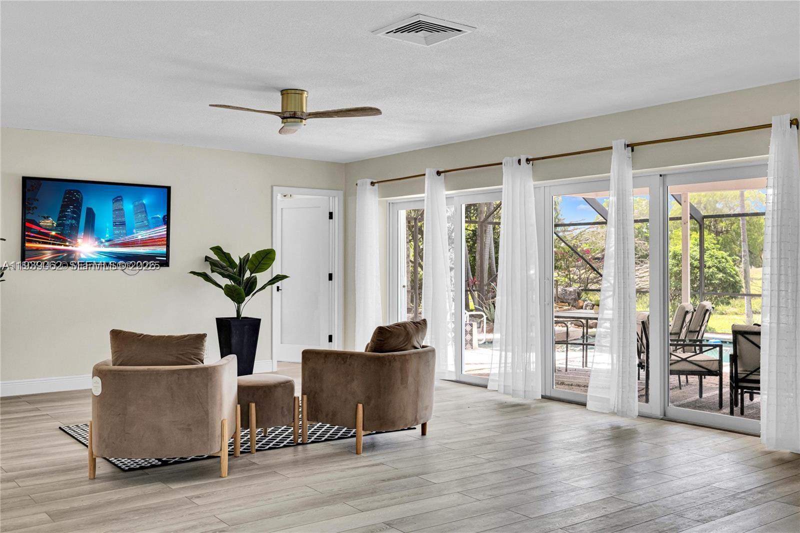 WOODLANDS SEC TWO-PHASE O - Residential