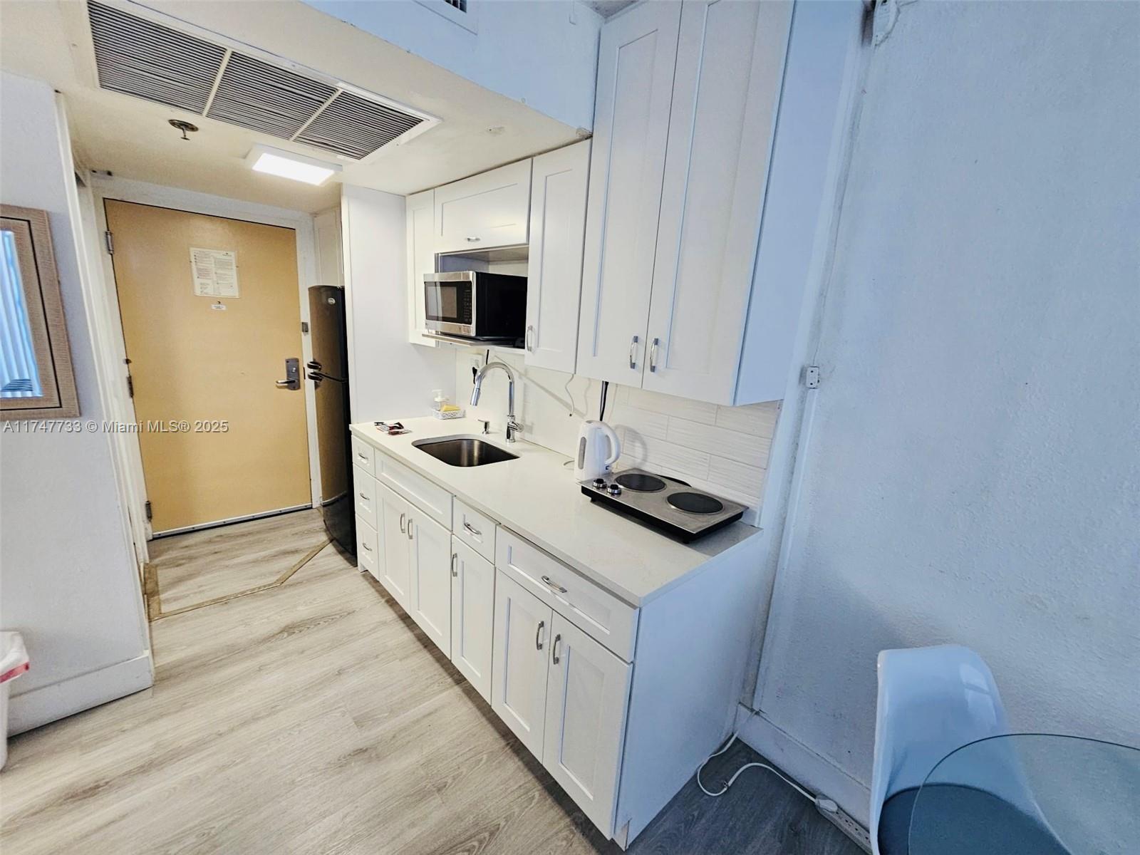 THE AVENTURA BEACH CLUB C - Residential