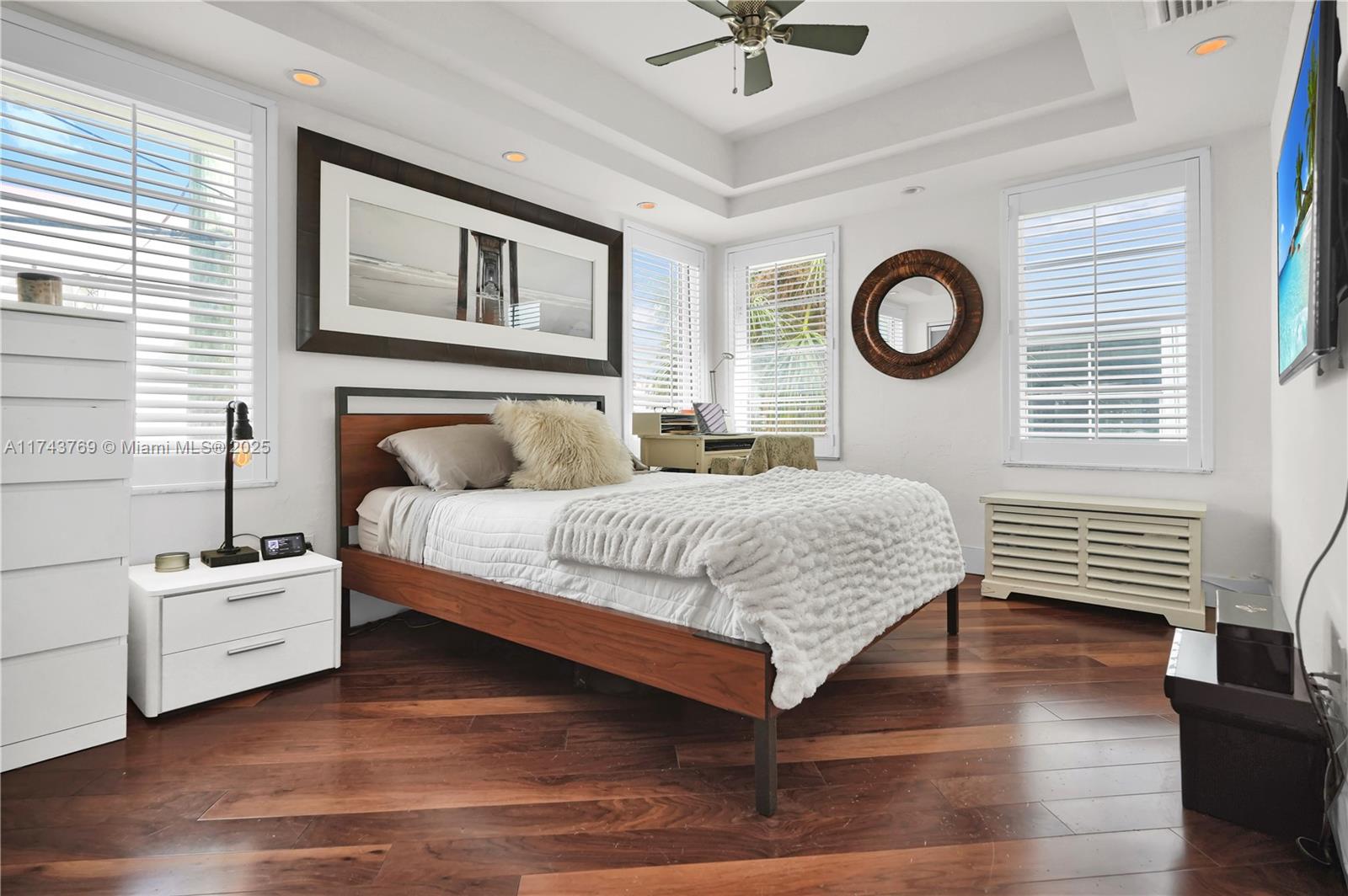 ENCLAVE ON SOUTH BEACH - Residential