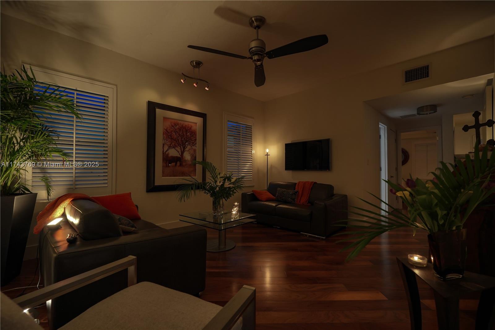 ENCLAVE ON SOUTH BEACH - Residential