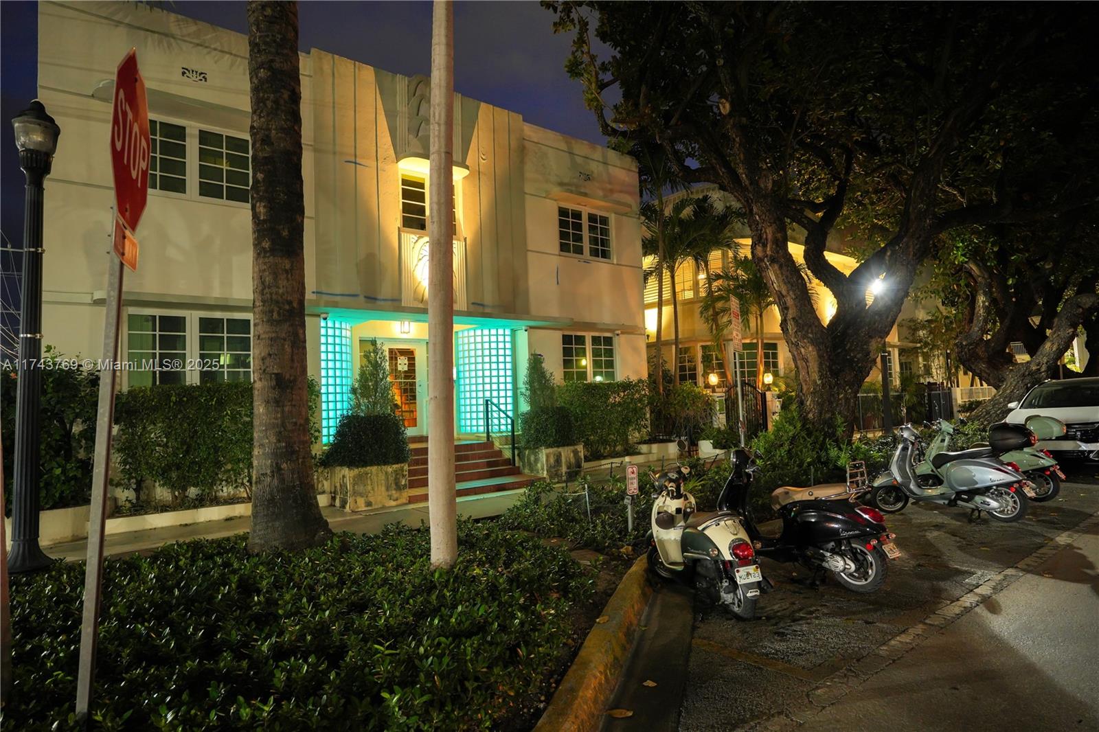 ENCLAVE ON SOUTH BEACH - Residential