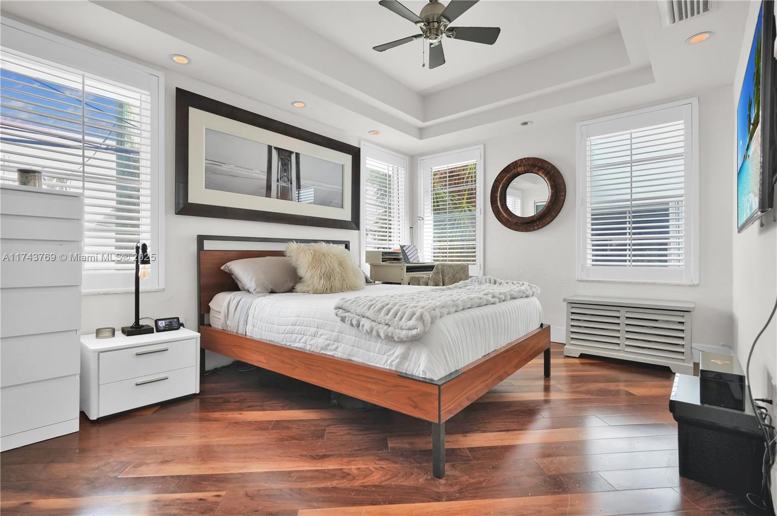 ENCLAVE ON SOUTH BEACH - Residential