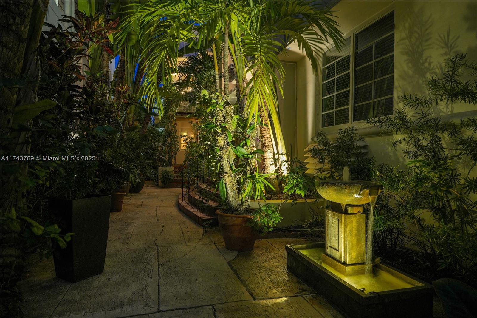 ENCLAVE ON SOUTH BEACH - Residential