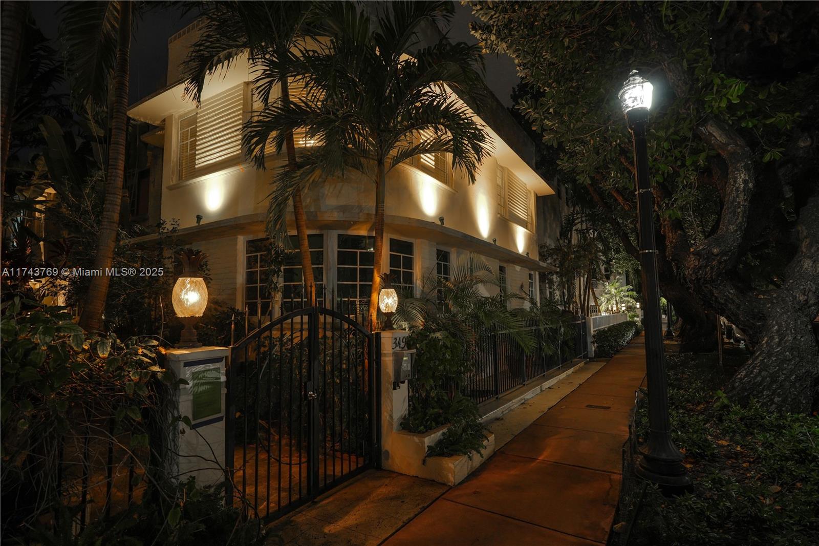 ENCLAVE ON SOUTH BEACH - Residential