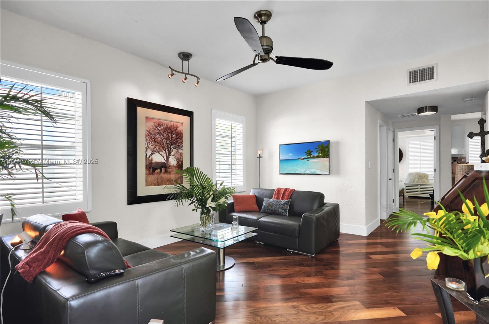 349 Meridian Ave B207