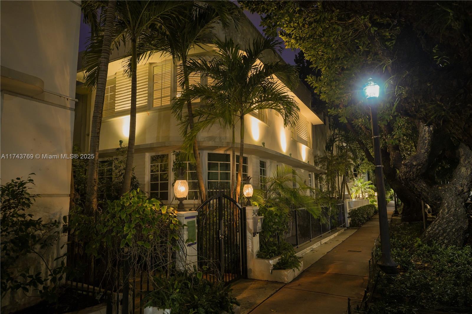 ENCLAVE ON SOUTH BEACH - Residential