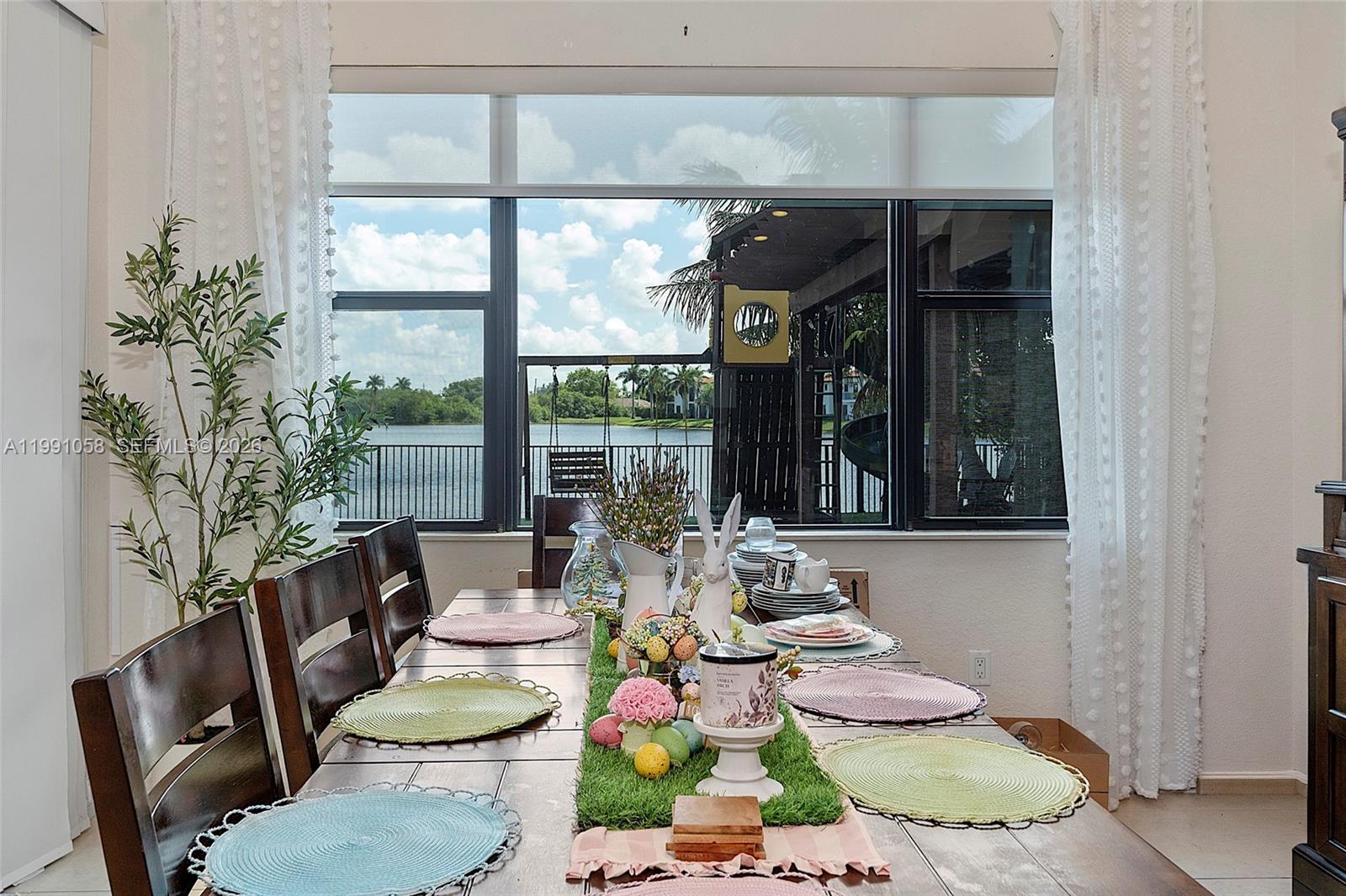 PEMBROKE LAKES SOUTH - Residential