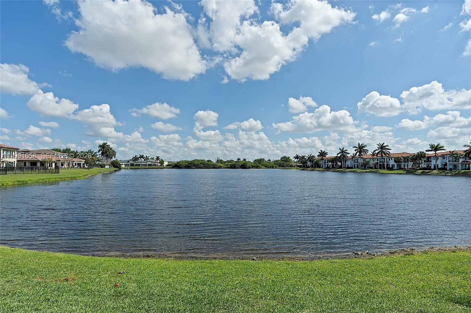 PEMBROKE LAKES SOUTH - Residential