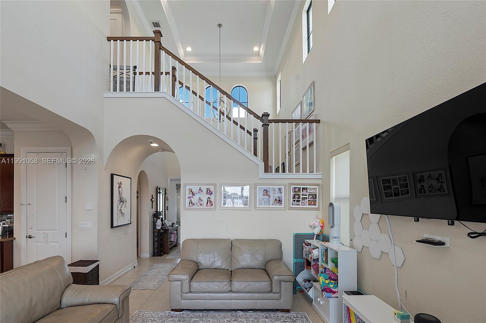 PEMBROKE LAKES SOUTH - Residential