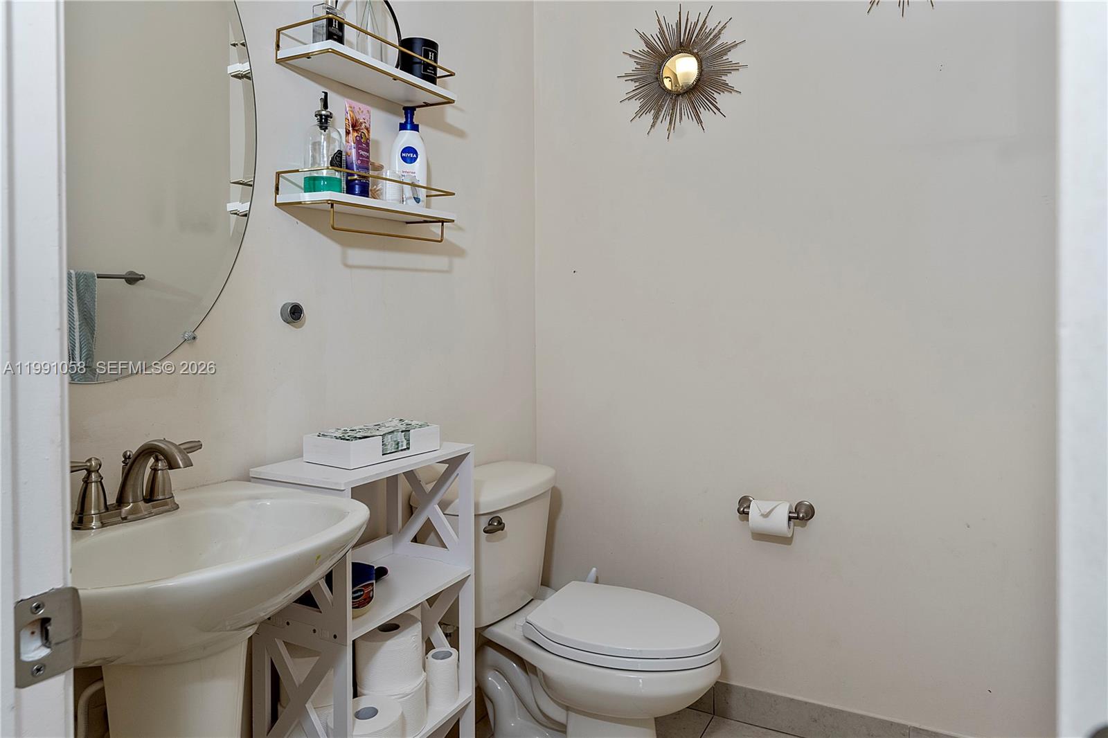 PEMBROKE LAKES SOUTH - Residential