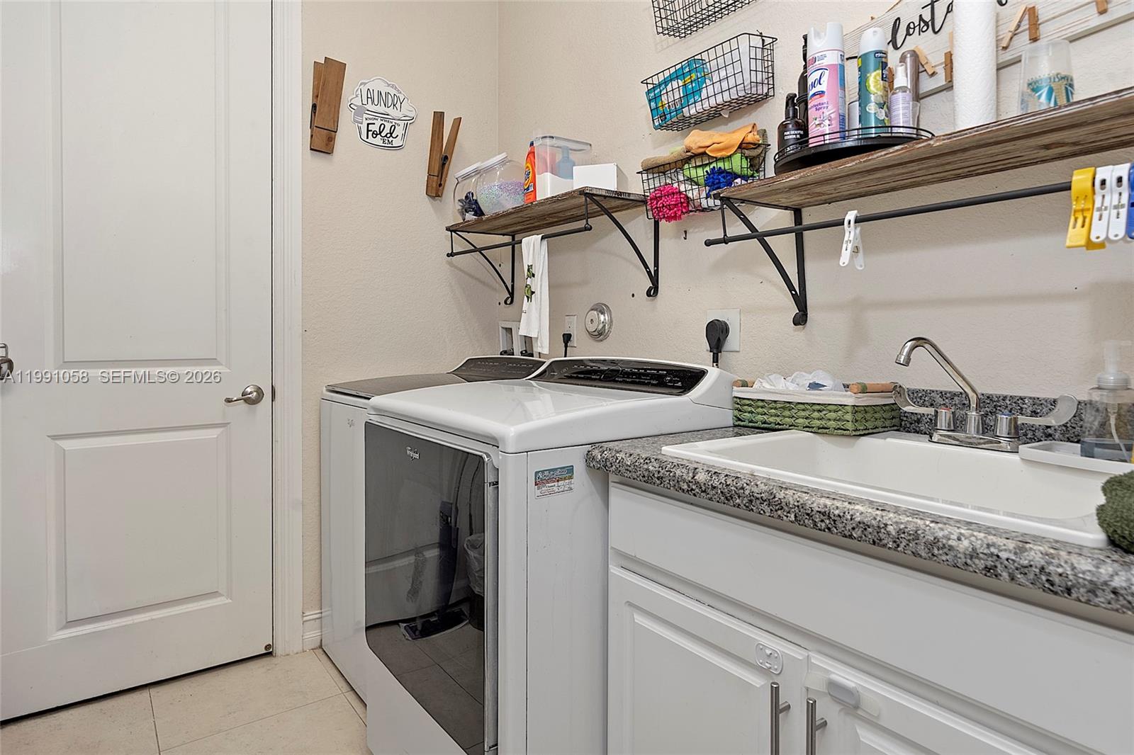 PEMBROKE LAKES SOUTH - Residential