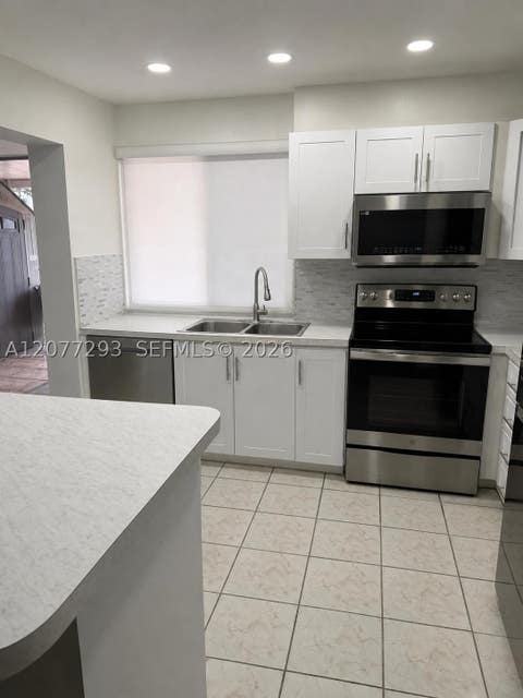 Tiny photo for 9171 Fontainebleau Blvd #5, Miami, FL 33172 (MLS # A12077293)