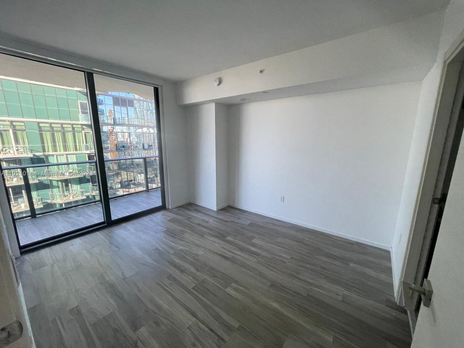 801 SMA RESIDENCES CONDO - Residential Lease