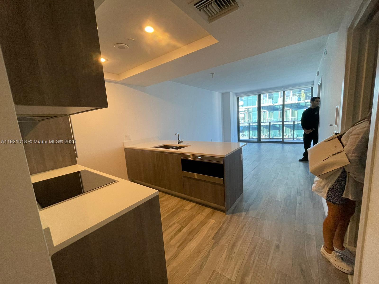 801 SMA RESIDENCES CONDO - Residential Lease