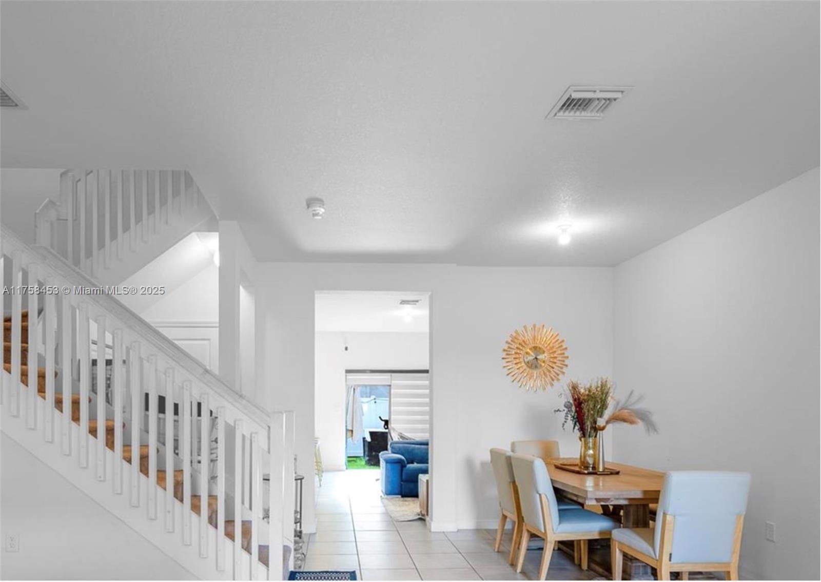 AQUABELLA NORTH - Residential