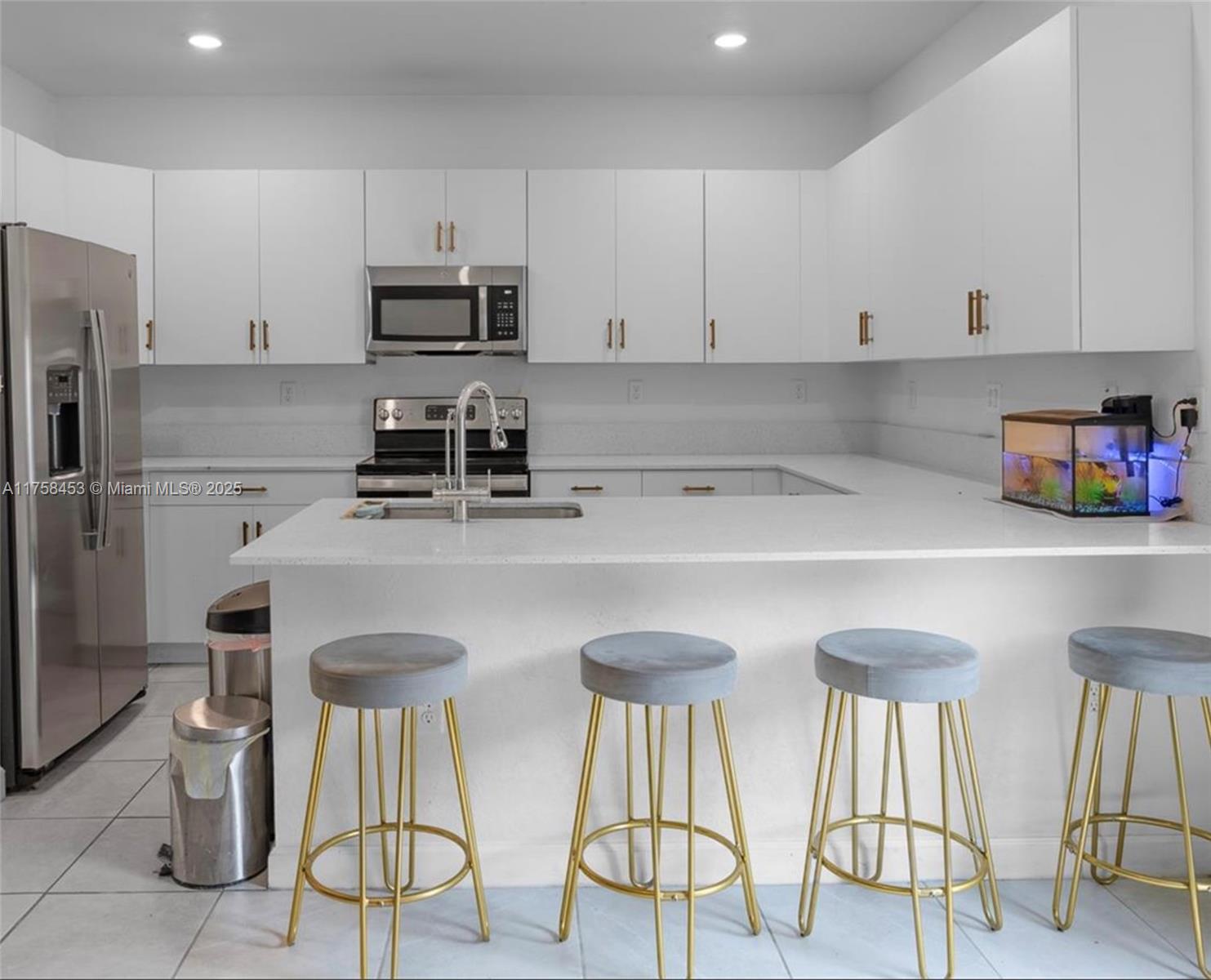 AQUABELLA NORTH - Residential