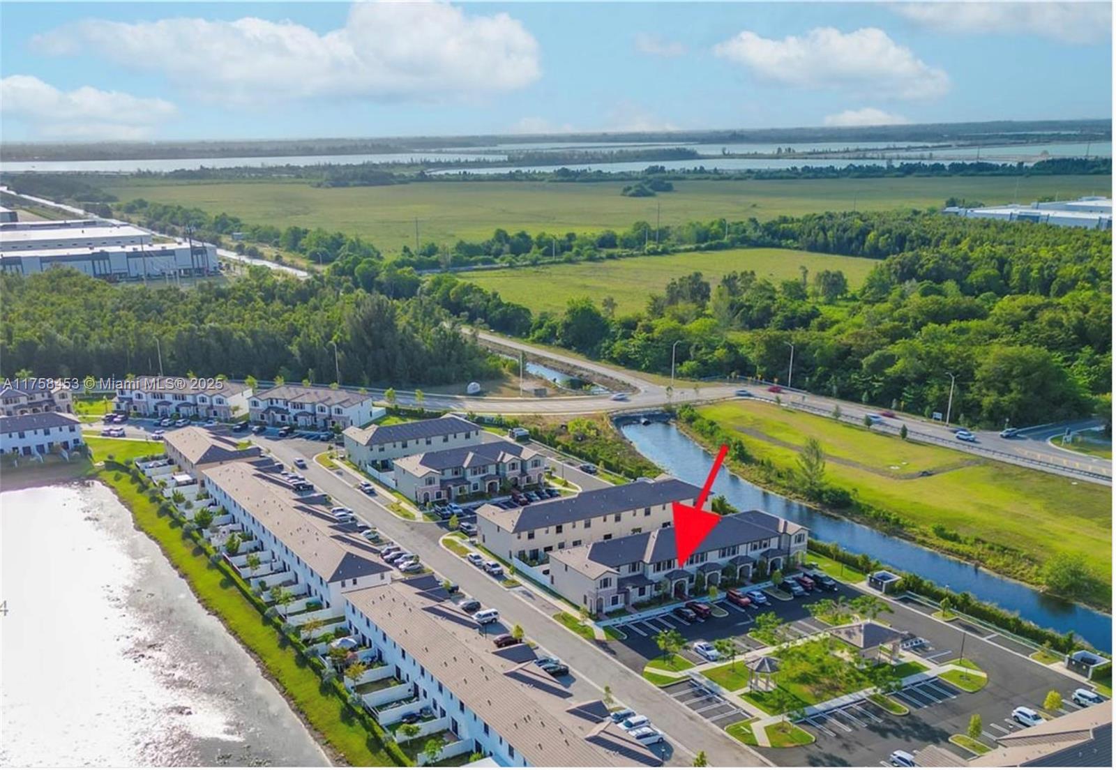 AQUABELLA NORTH - Residential