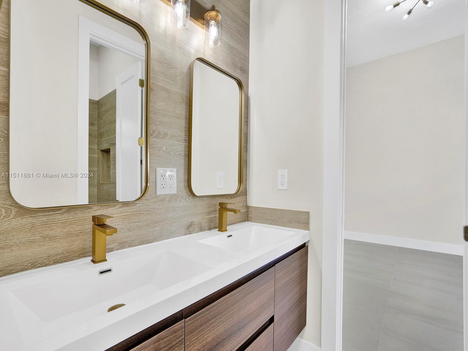 THE LANDINGS SEC 1 - Residential