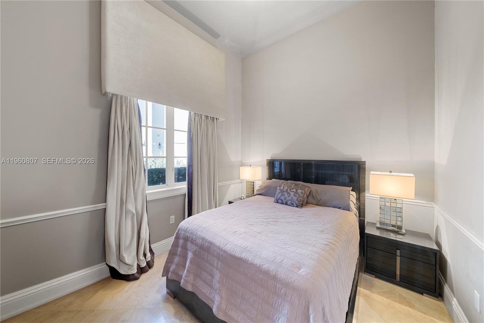 ISLAND ESTATES - Residential