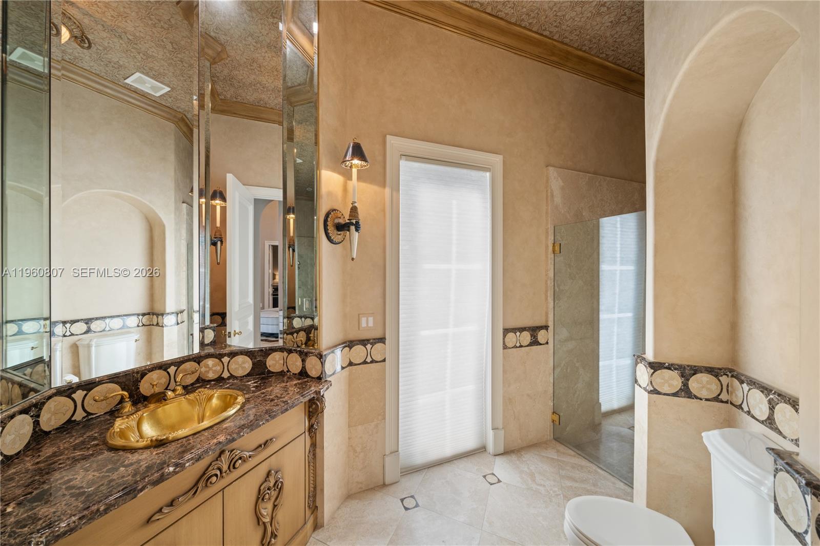 ISLAND ESTATES - Residential