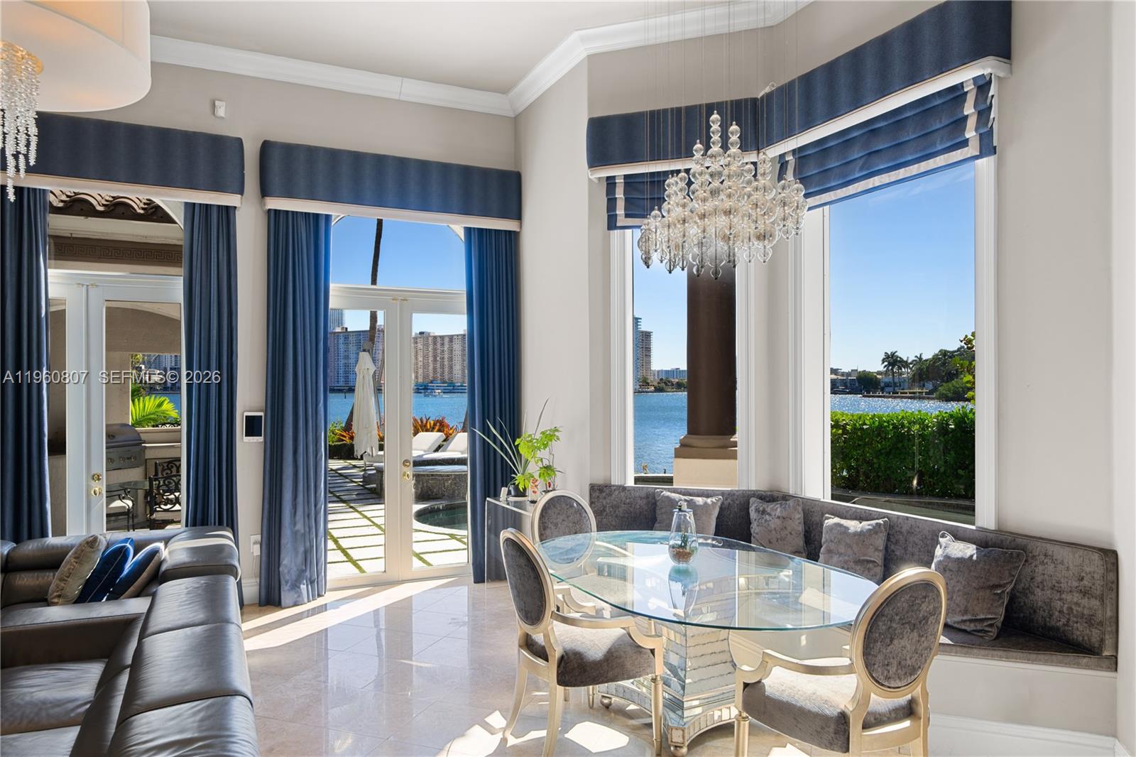 ISLAND ESTATES - Residential