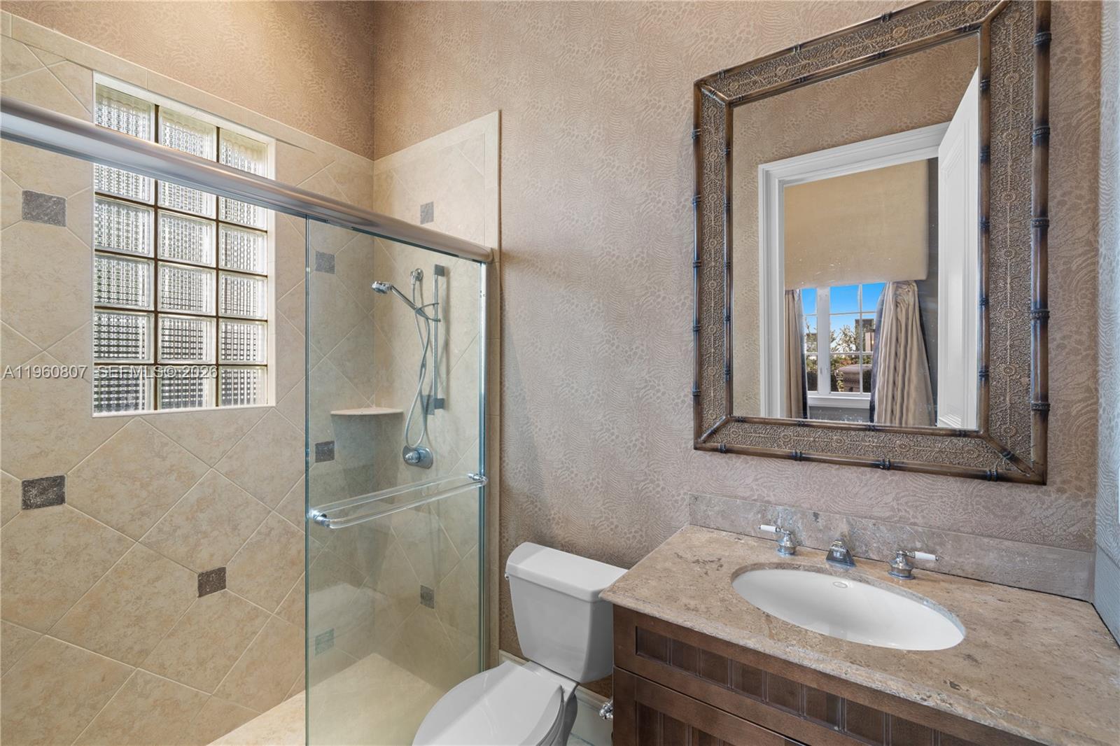 ISLAND ESTATES - Residential