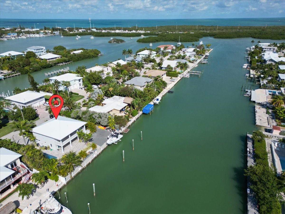 COCO PLUM BEACH - Residential