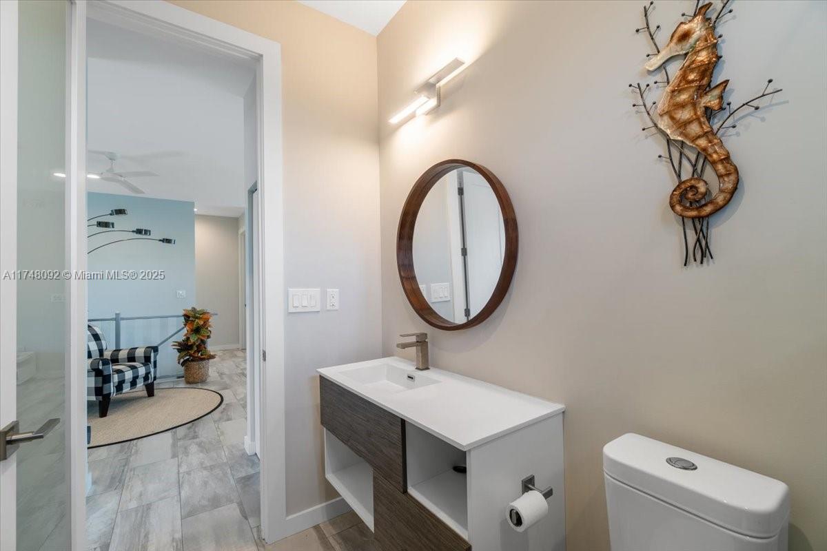 COCO PLUM BEACH - Residential