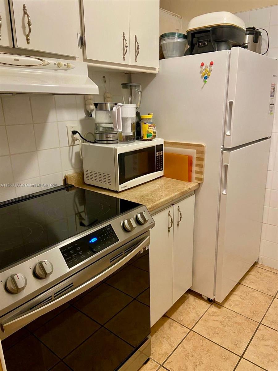 GOLDEN TOWERS NO 2 INC - - Residential