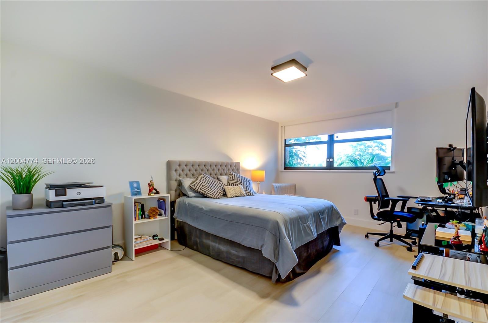 BLDG 5 OF COUNTRY CLUB AP - Residential