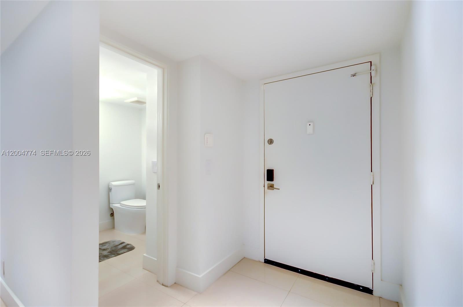 BLDG 5 OF COUNTRY CLUB AP - Residential