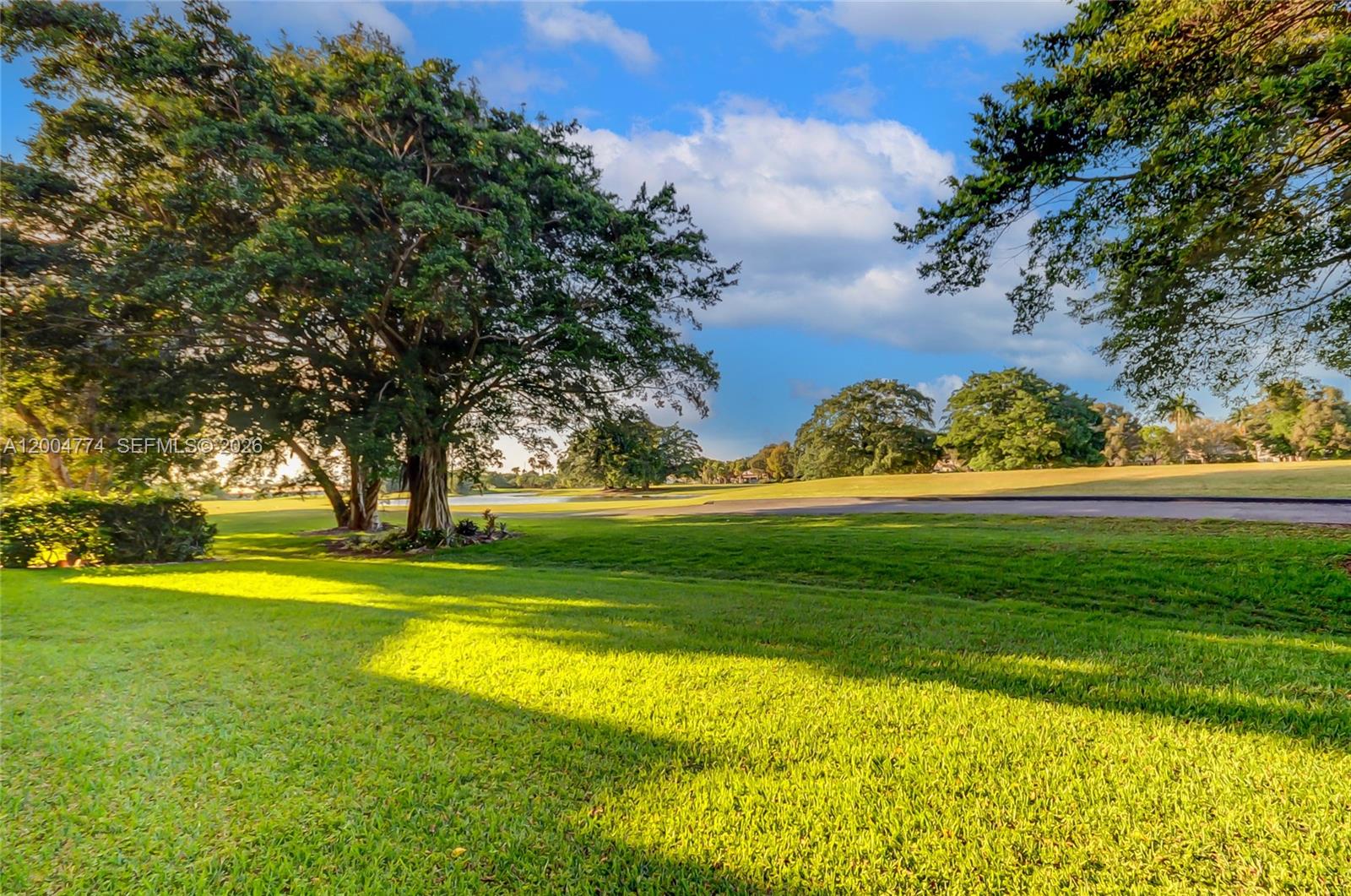 BLDG 5 OF COUNTRY CLUB AP - Residential