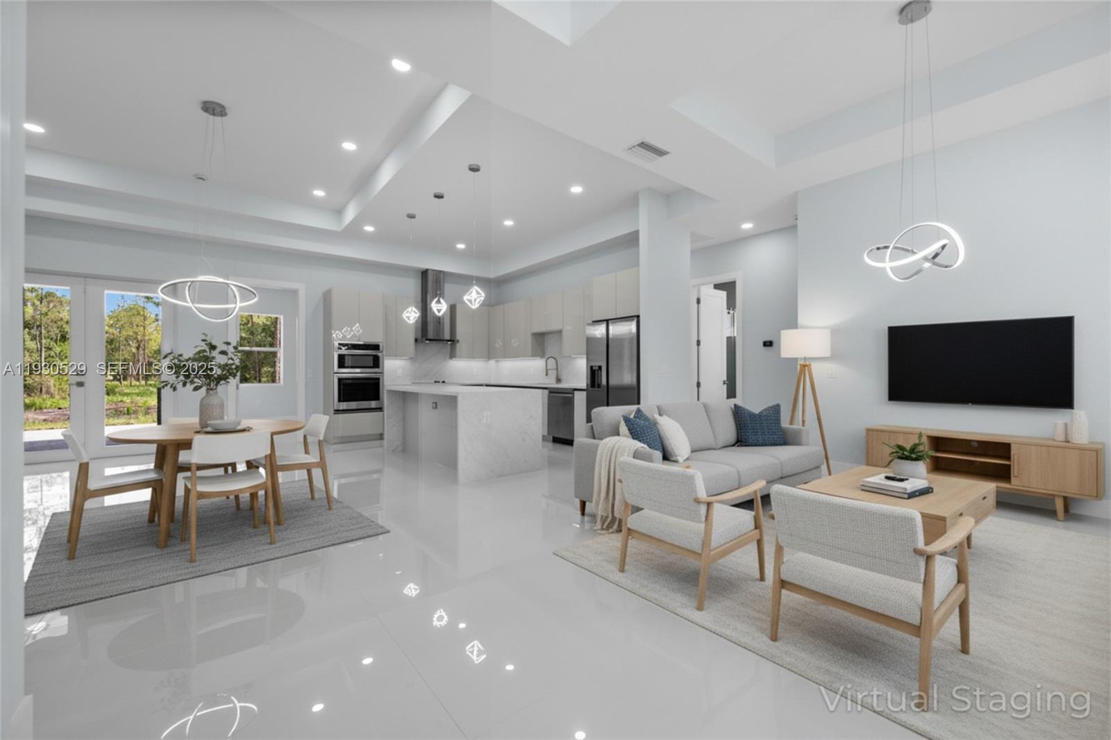 GOLDEN GATE ESTATES - Residential