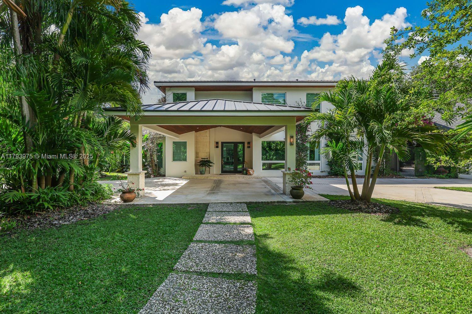 PARADISE GROVE - Residential