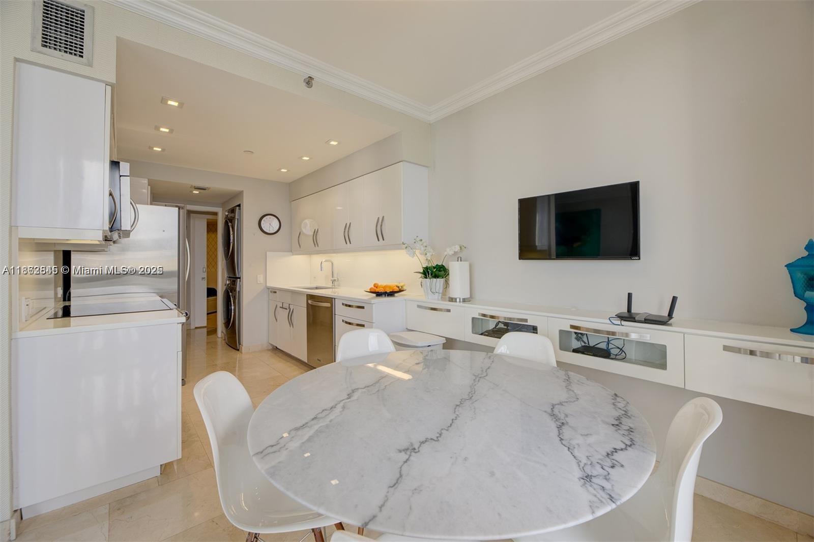 3000 ISL BLVD WILLIAMS IS - Residential Lease