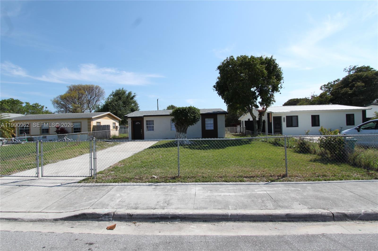 CHERRY HILLS - Residential