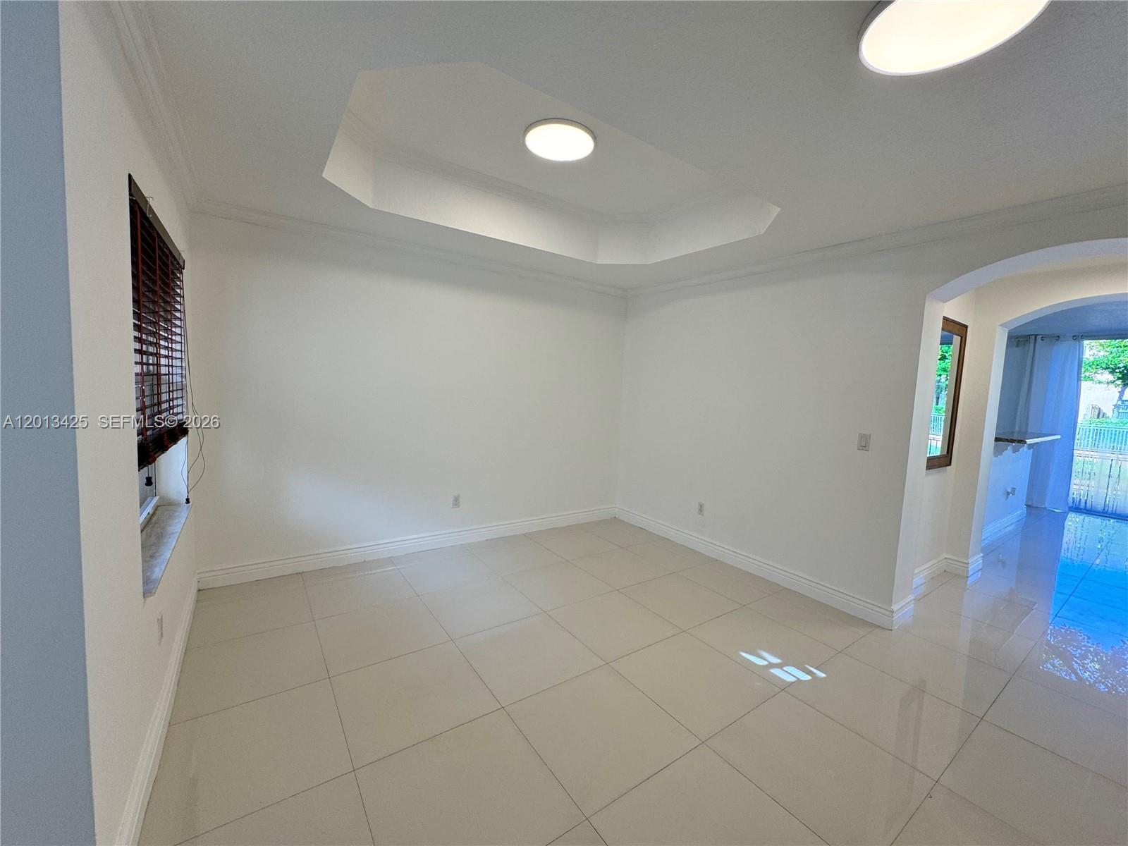 VILLAS AT HARBOR ISLES CO - Residential Lease